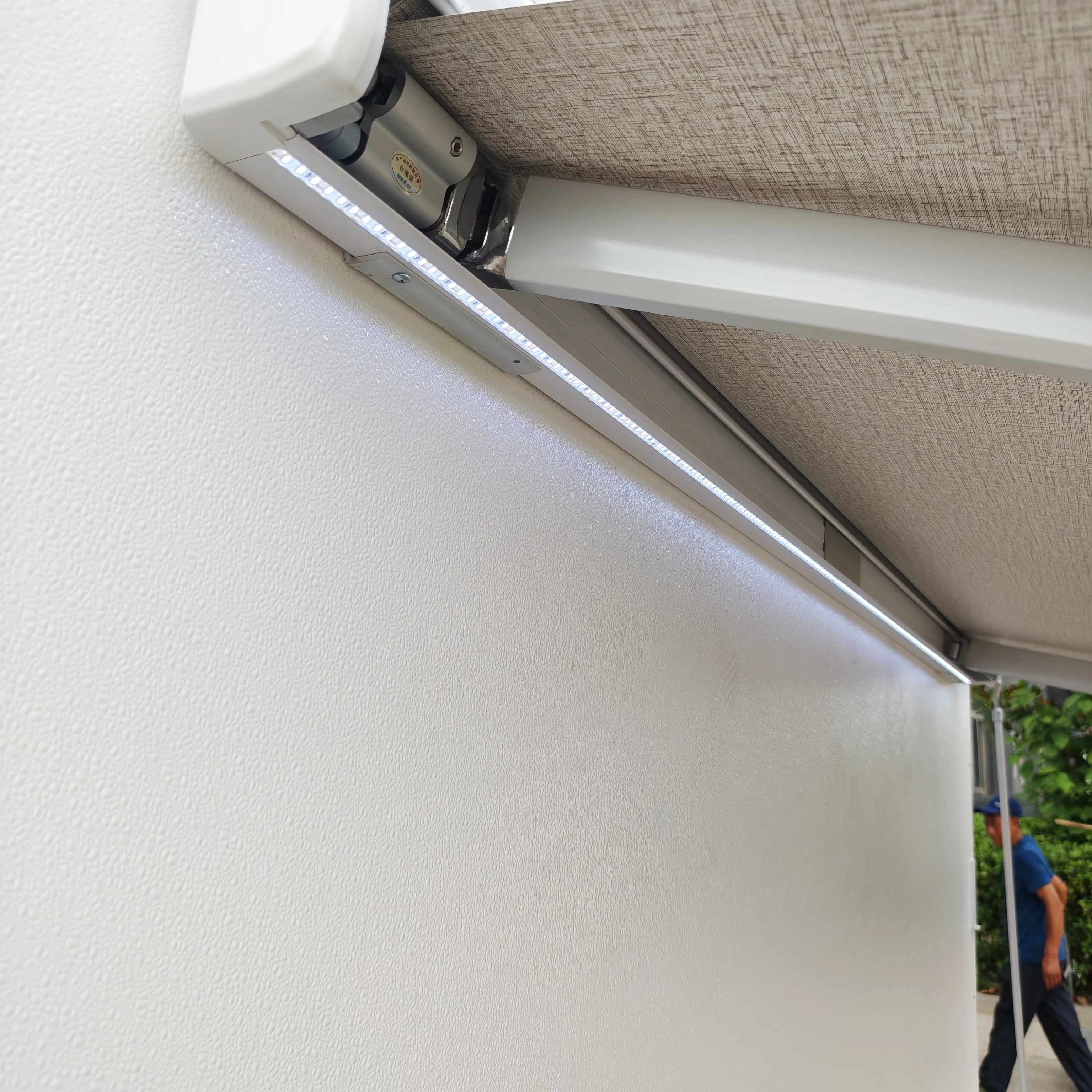 Tenda laterale per camper, pieghevole, manuale, con paralume resistente, struttura in alluminio per avventure all'aria aperta del camper