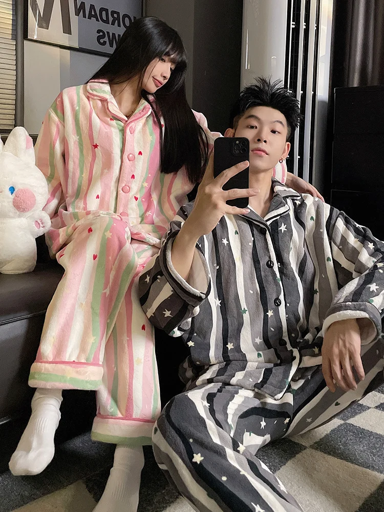 طقم ملابس نوم من DAIMELU بيجامات للزوجين مخططة للخريف والشتاء من الصوف المرجاني من الفلانيل بدلة استحمام رجالية دافئة سميكة