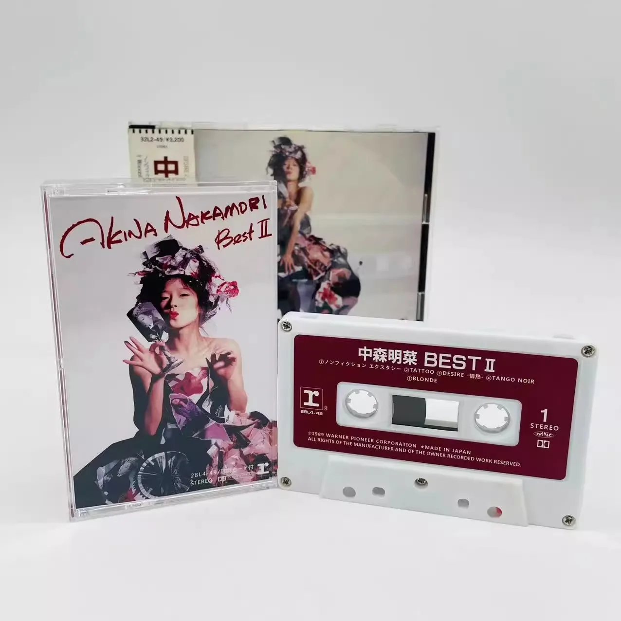 

Музыкальная лента Pop Akina Nakamori, лучший альбом Vol 2, белые кассеты, косплей, рекордер Walkman, звуковые отверстия, коробка, вечерние музыкальные коллекции