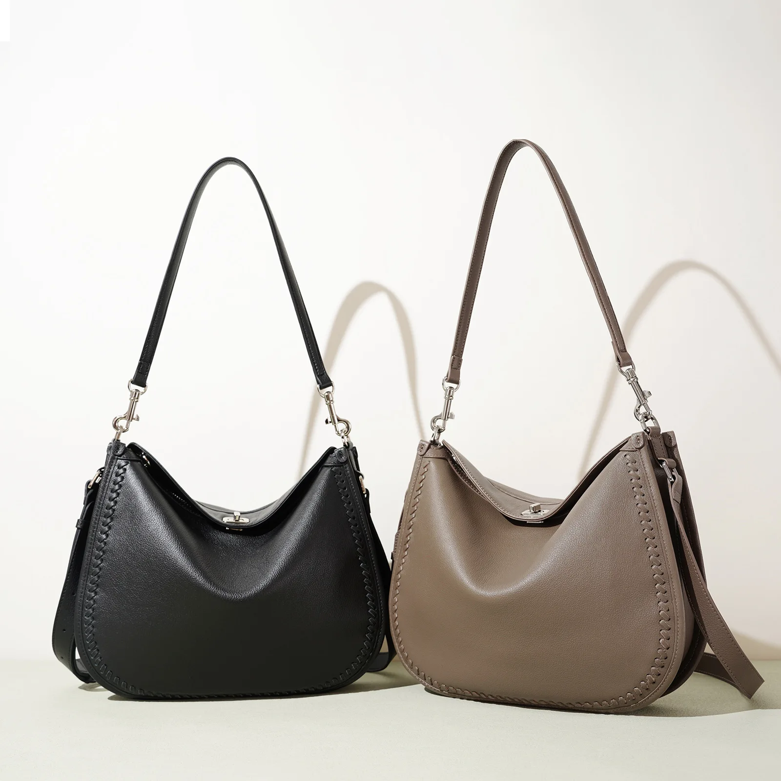 

Европейская и американская ретро-модная женская сумка: новая нишевая модель для осени и зимы, повседневная сумка через плечо/в руке для города