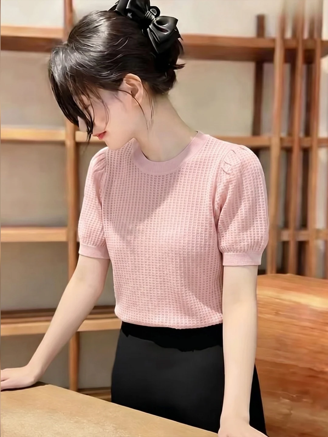 

Comfortable Soft Short Sleeve Knitted Shirt Korean Style Gentle Fashion round Neck Commute Trendy Top for Young Women