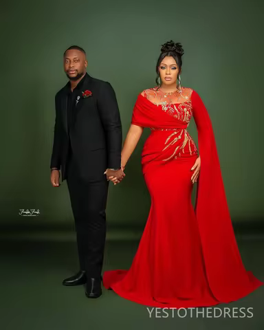 Customized Plus Size Red Prom Dress Mermaid Evening Dresses Sheer Neck Illusion Appliqued Beaded Lace Birthday Party Dress