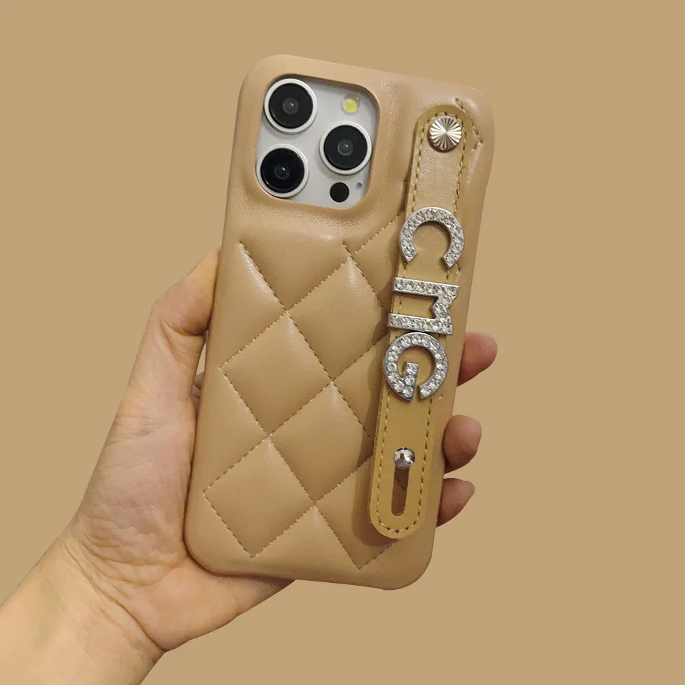 Skórzana opaska personalizująca nazwę diamentowe litery twarde etui na telefon iphone 15 14 Pro Max 13 12 11 Pro Max etui