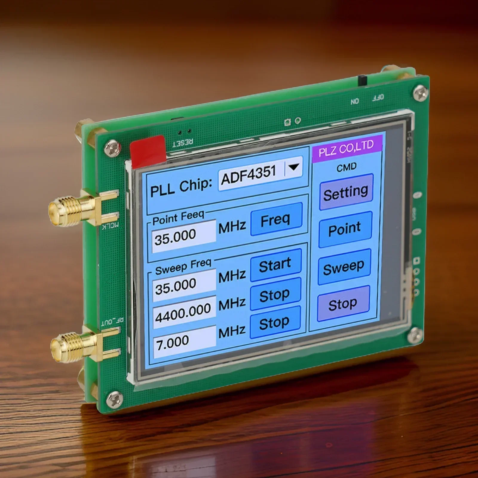 1set RF Signal Generator With USB Cable Touch Screen ADF4351 35M-4.4G RF Signal Generator PLL Sweep Frequency Generator