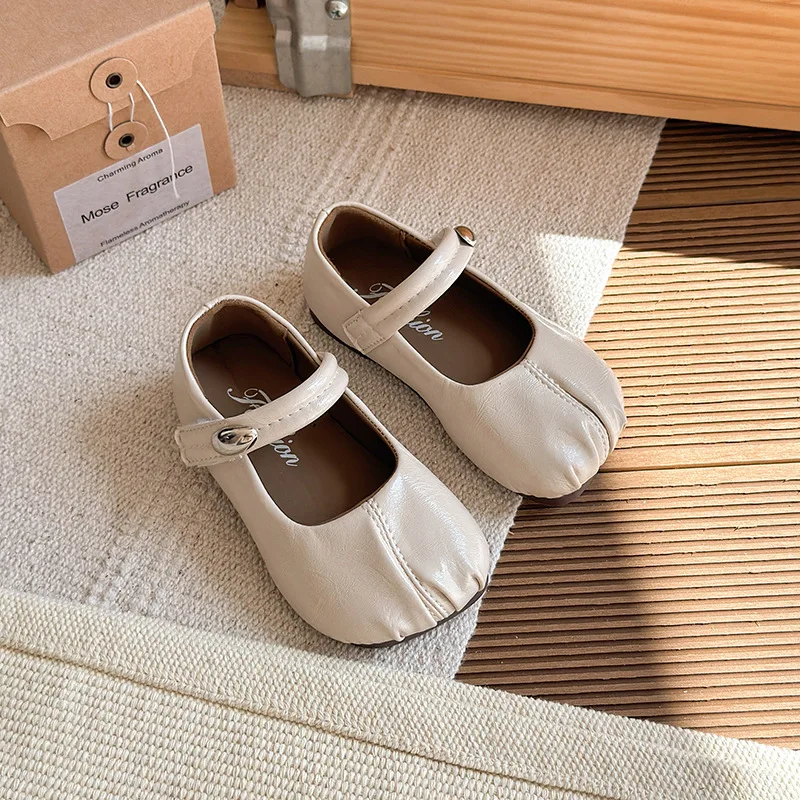 

2025 Children Leather Shoes for Girls Autumn New Fashion Korean Style Soft Bottom Anti-slippery Versatile Princess Single Shoes