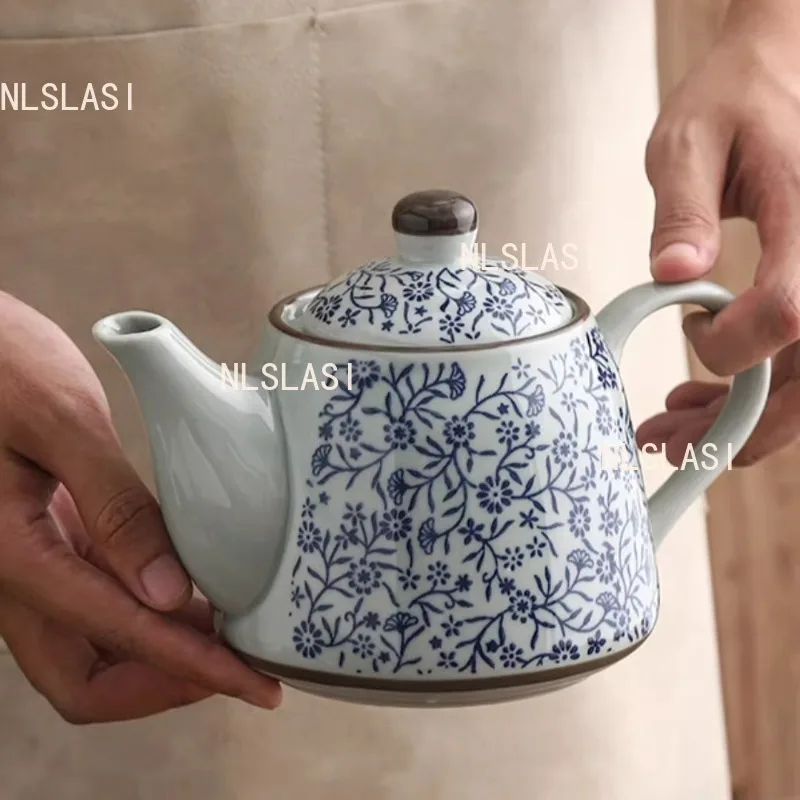 

Китайский керамический чайник 800 мл, сине-белый фарфоровый чайник, большой объем для офиса и дома, набор для чаепития Кунг-фу, посуда для чая