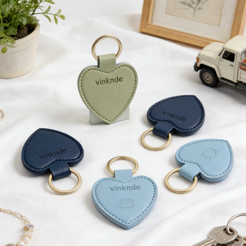 

Роскошный красный брелок из искусственной кожи с сердечком, персонализированный логотип, подарок на День святого Валентина, для подружки невесты, милый брелок из кожи с перекрестным узором