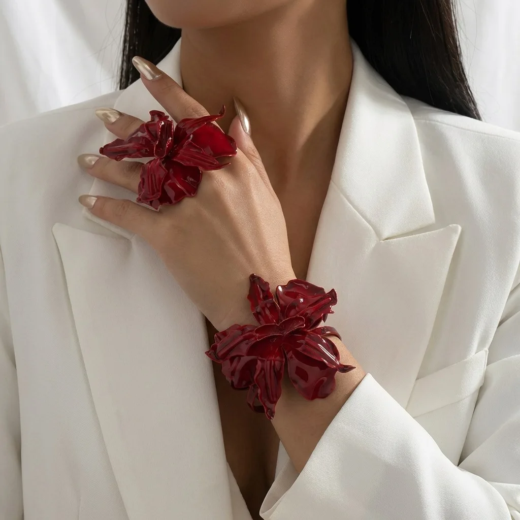 

New Exaggerated 3D Red Flower Cuff Bracelet Ring Set for Women Romantic Floral Open Bangle Ring Aesthetic Party Jewelry Gift