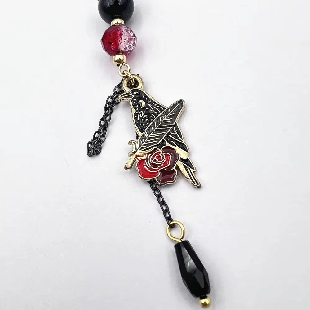 Juego amor y espacio profundo Sylus Cosplay cadena de teléfono cuervo Rosa colgante llavero bolsa accesorios Halloween llavero