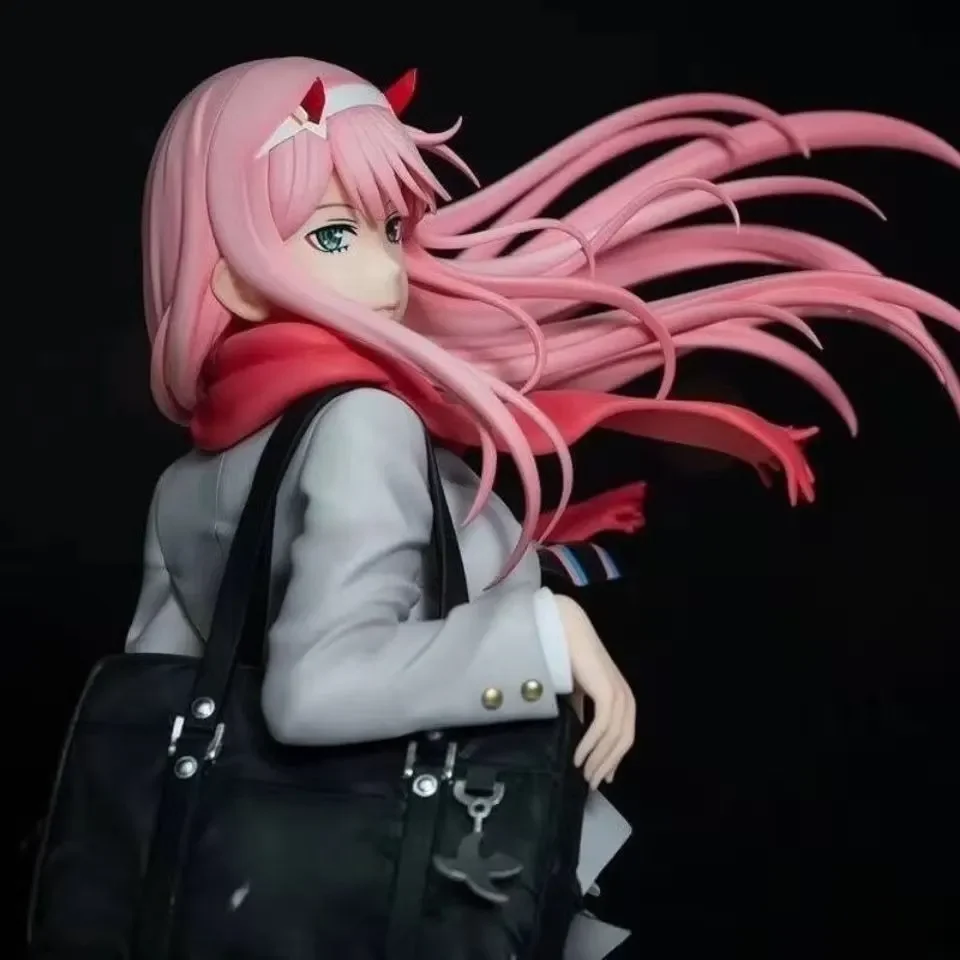 Figura de acción de Darling In The Franxx, modelo de uniforme de mochila Zero Two 02, muñecas, juguetes coleccionables, regalos