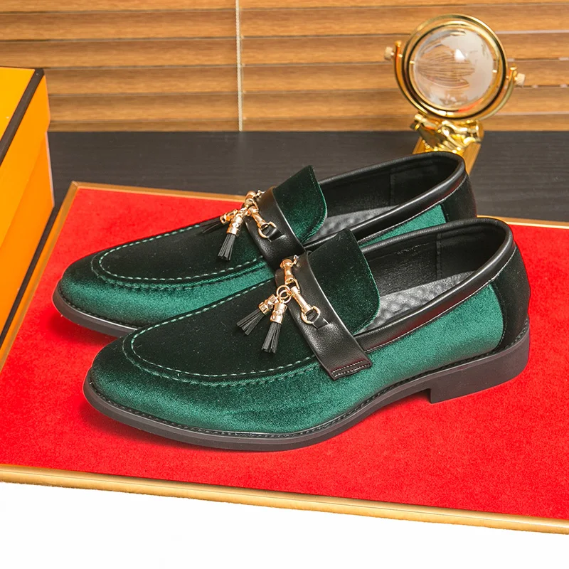 

Mens New All-match Green Suede Loafers Fashion Mens Slip on Flats Classic Men's Walking Shoes Lightweight Male Comfortable Flats