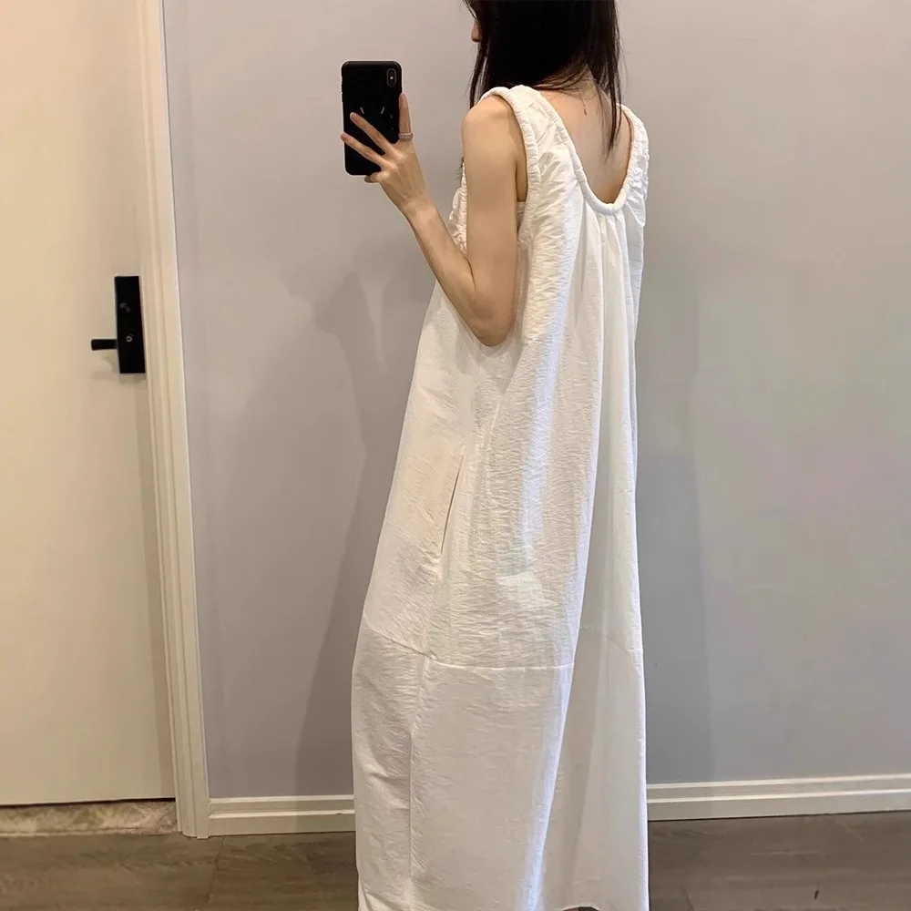 Made of Lightweight, Crinkled-Texture Fabric In Crisp White, Offering A Breezy, Comfortable Fit Perfect for Warm Weather