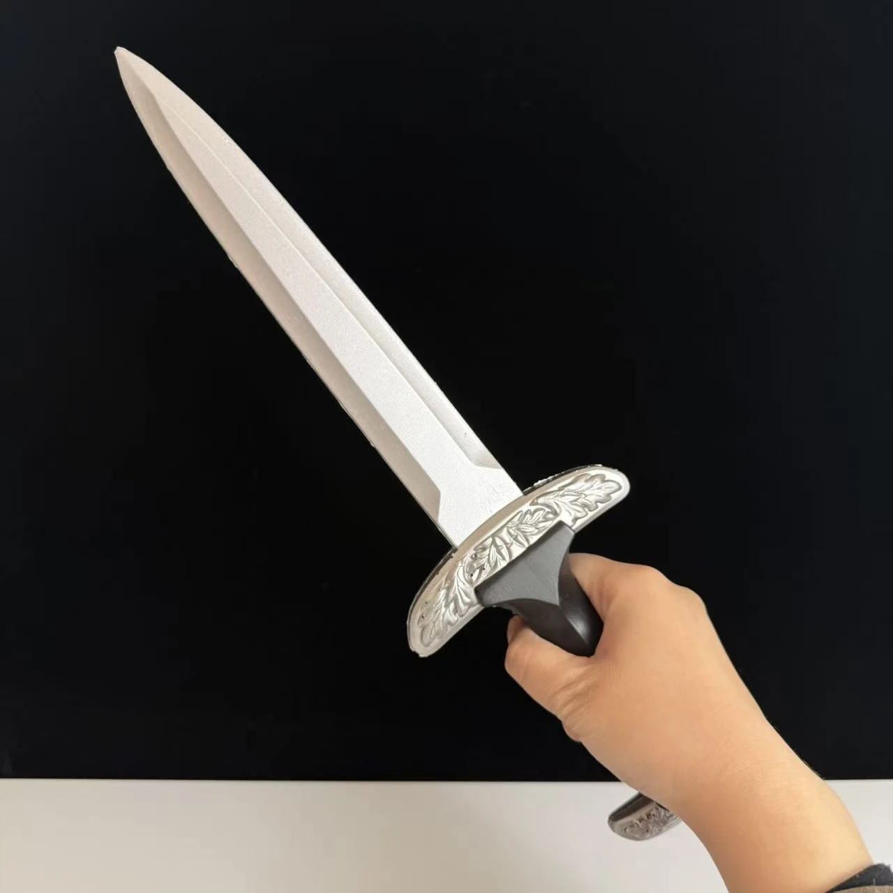 14.96inch Western Short PU Sword Leaf Pattern Martial Arts Performance Props Training Foam Sword Copslay Prop Katana Safety Toys