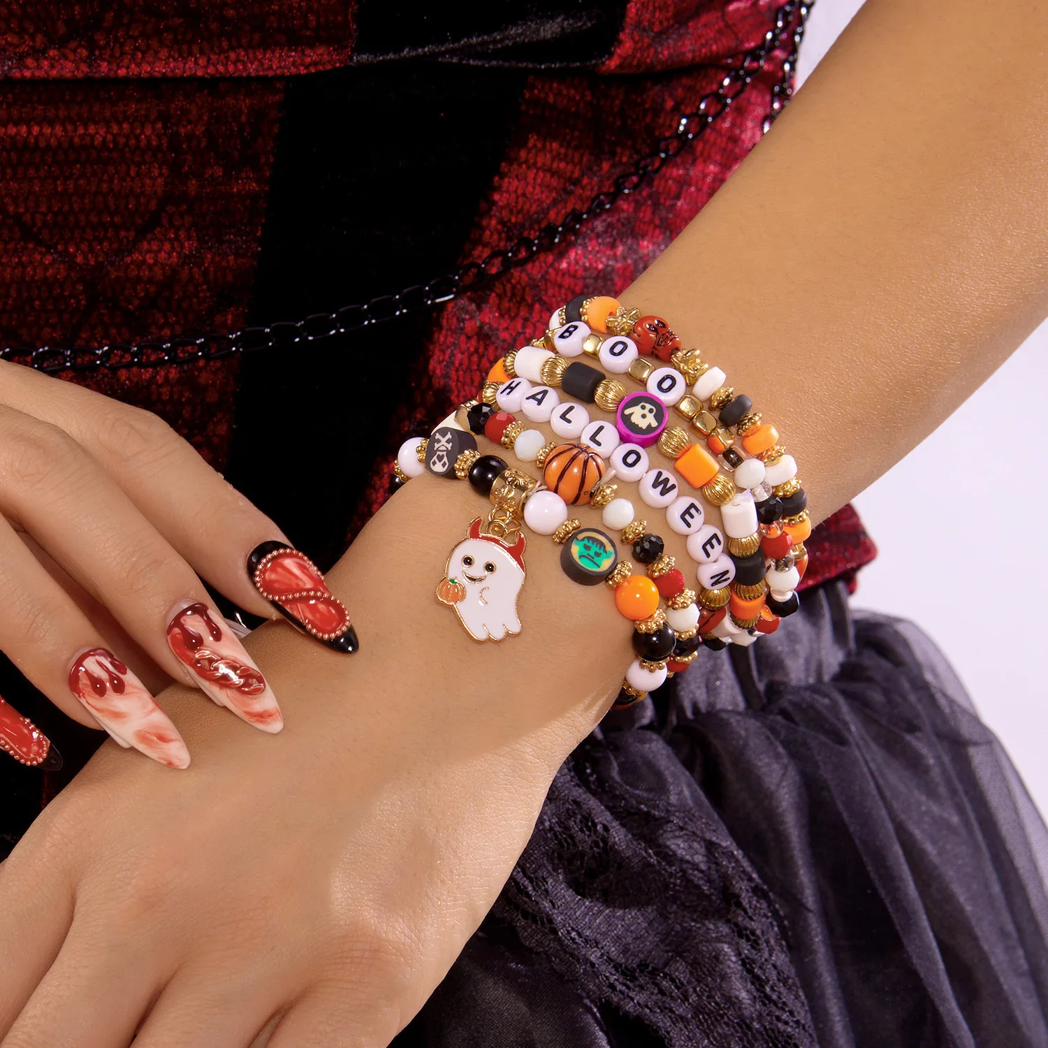 

Halloween Creative Bracelet Bat Pumpkin Spider Pendant Crystal Soft Ceramic Beaded Bracelet for Women Festival Gifts