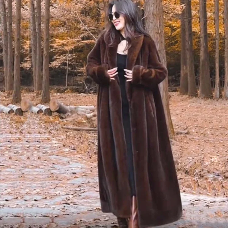 Nuova finta pelliccia cappotto giovane eco-friendly pelliccia imitazione visone cappotto donna sciolto e straniero lungo cappotto invernale donna outfit cappotti