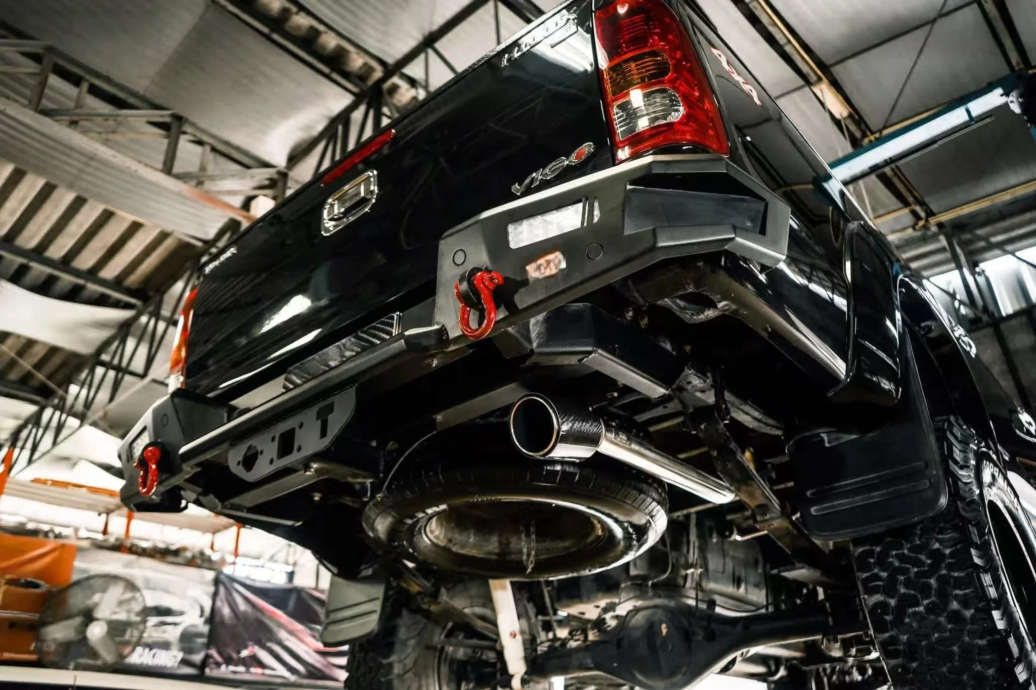 Aosu 1.5mm Thick Smooth Finish Stainless Steel Exhaust Pipe with Durable Safety and 12 Months Warranty for Hilux Vigo N70