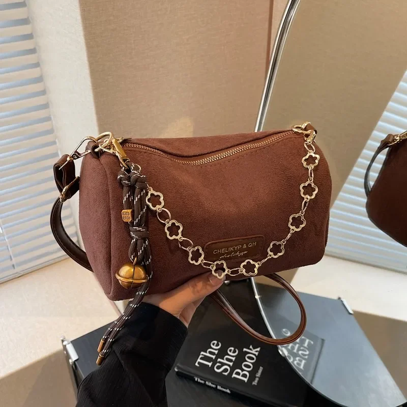 2025 Suede Large Capacity New Shoulder Bags for Women Solid Color Zipper Lightweight Trendy Designer Western Style Crossbody Bag