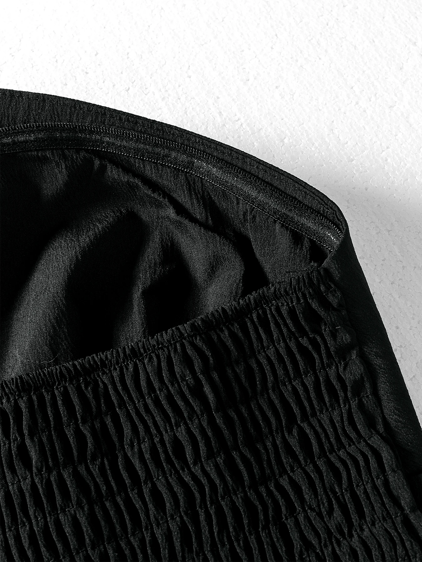 Damen Off-Shoulder-Top mit Unregelmäßigem Taillenbund, Ärmelloses Peplum-Bluse, Elegant in Schwarz, Geeignet für Partys und Dates – Detail 6
