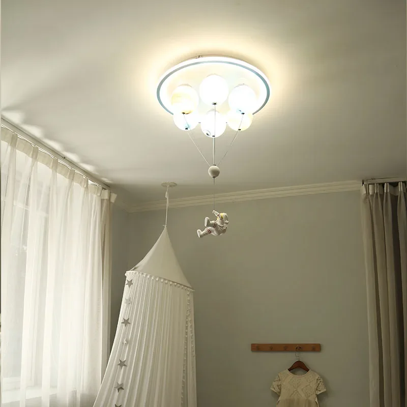 مصباح غرفة الأطفال لرائد الفضاء، مصباح سقف غرفة النوم، مصباح غرفة الصبي المبتكر الحديث والبسيط