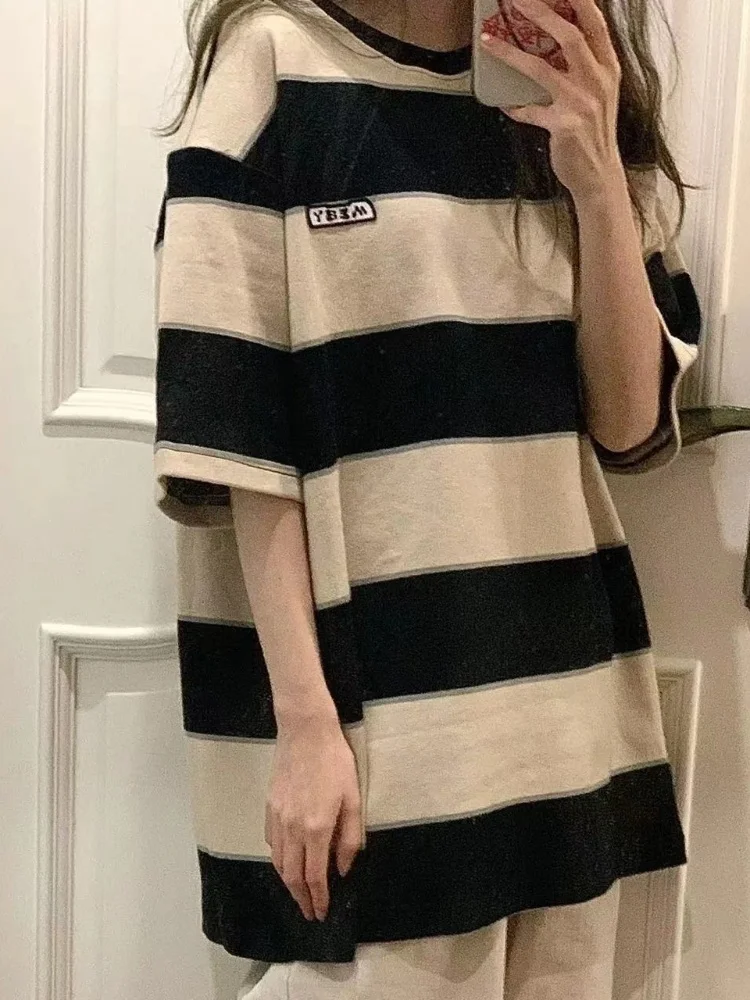 

Y2K Aesthetic Striped T-shirt 90s Striped Short Sleeve Pullover Tees Aesthetic Grunge Gothic Clothing Streetwear