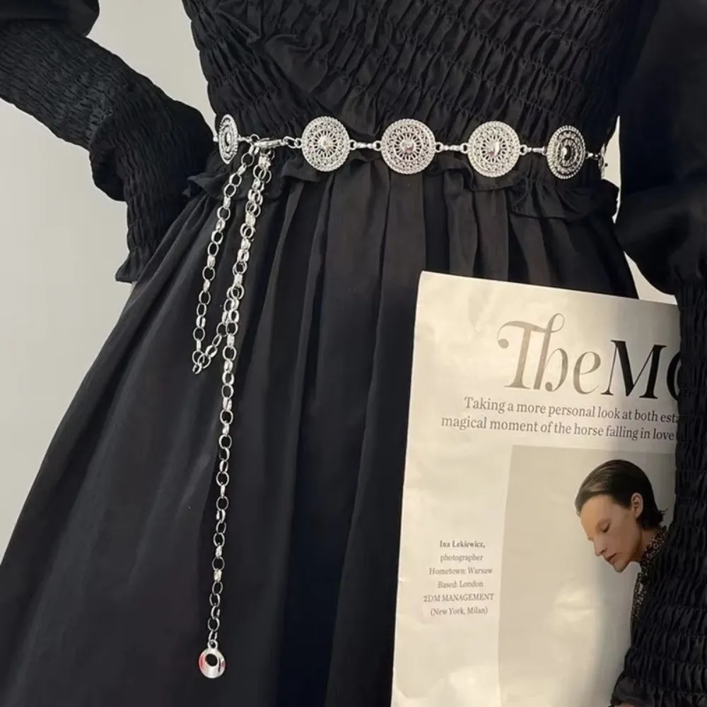 Retro Damski Łańcuszek na Pas w Stylu Bohemy z Ażurowym Wzorem, Rzeźbiony Pasek, Regulowany, Ekskluzywny Łańcuszek na Ciało do Sukienki