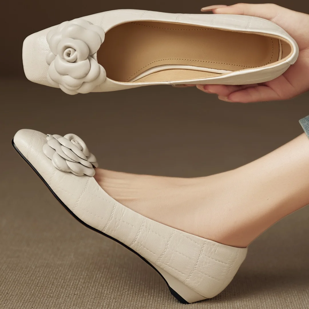 

Женские слипоны на плоской подошве из овчины с каменным узором и квадратным носком, с цветочным декором, элегантные женские повседневные тонкие модельные туфли на каблуке 2 см