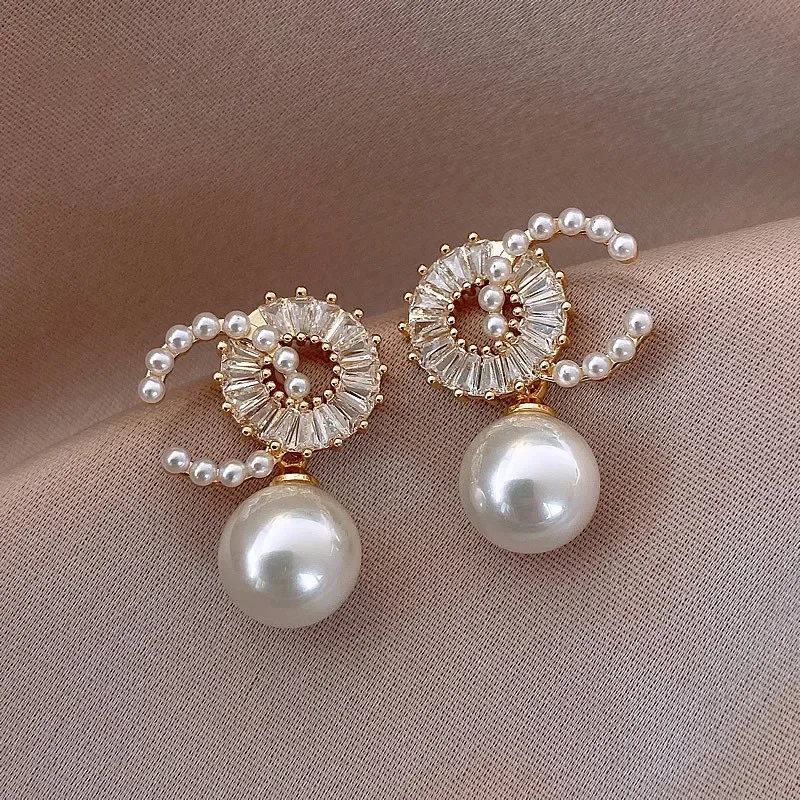 

Light luxury 925 silver needle imitation pearl earrings for women