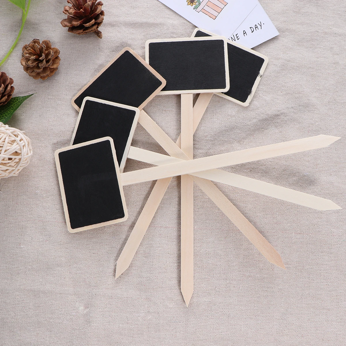 

20pcs Mini Chalkboard Blackboard Tags Wooden naments Craft Supplies Boxwood DIY Decor Place Settings Wedding Favors