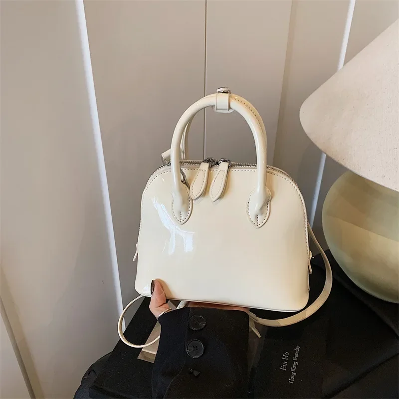 

Luxury Brand 2025 Women's Patent Leather Bowling - style Shell Bag - Trendy, Versatile, with Exquisite Details