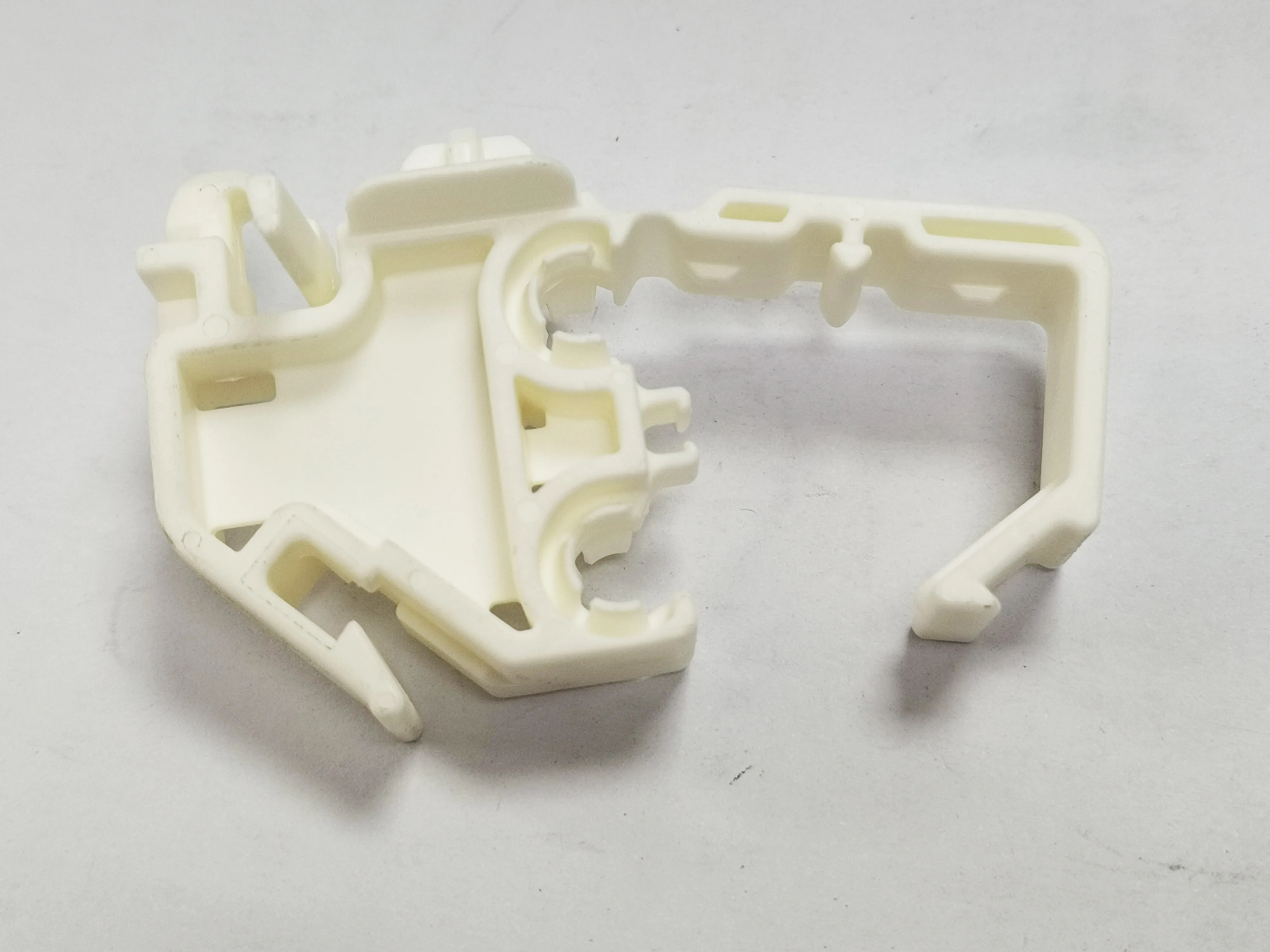 Automotive Trunk Li…