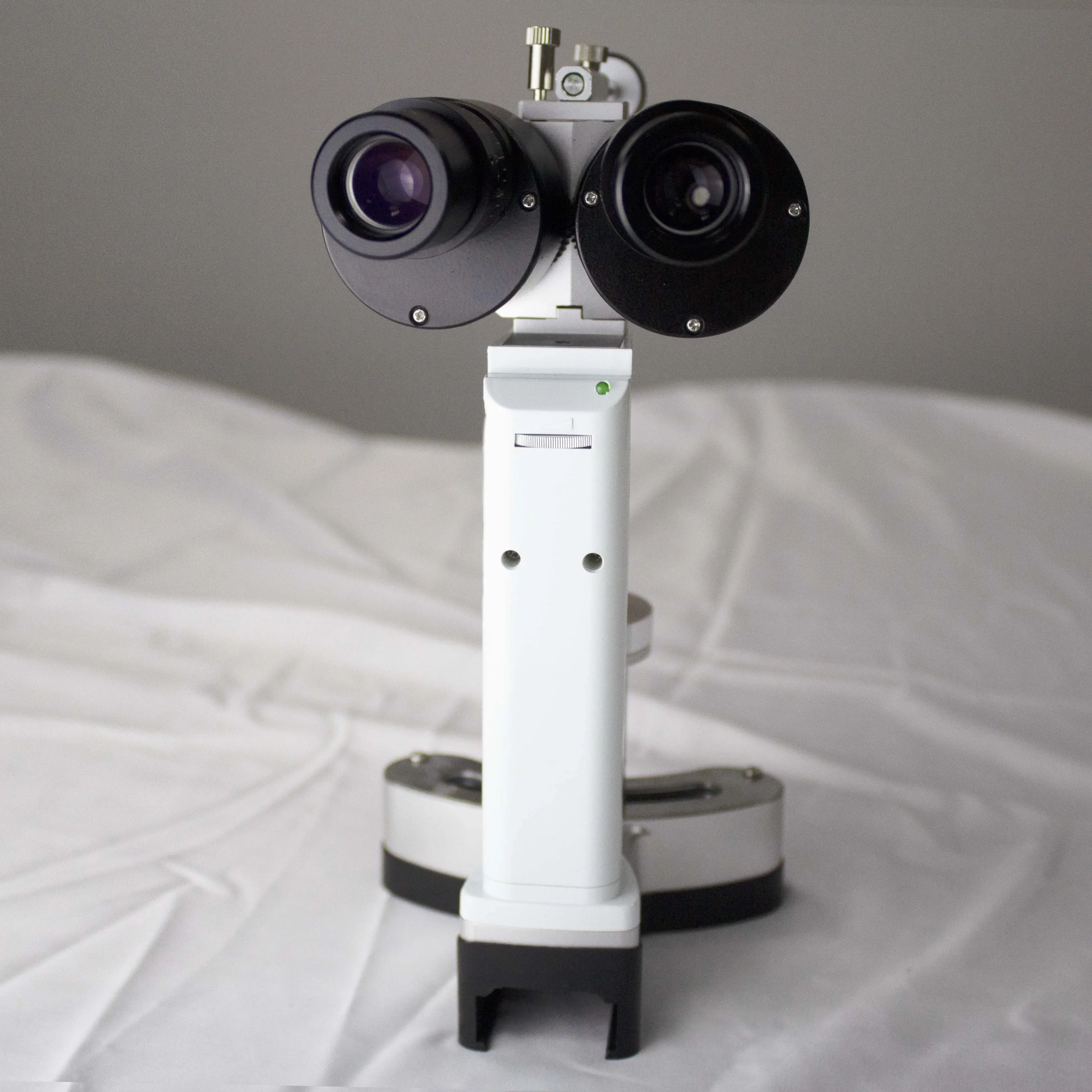 

Reliable Supplier Price Veterinary Handheld Digital Slit Lamp For Eye Examination