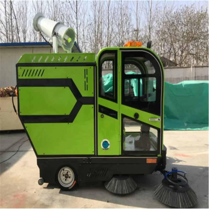 Factory Price High Efficiency Street Sweeper Truck Car Tow Road Sweeper Municipal Street Clean Cleaning Equipment Road Sweeper