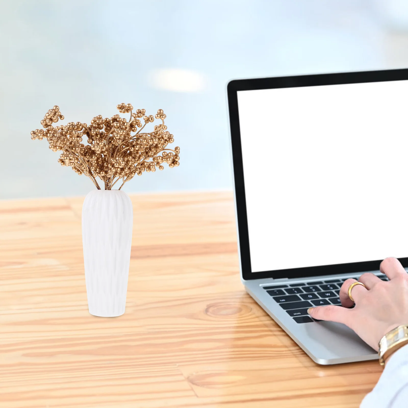 

12Pcs Artificial Christmas Berry Stems Fake Berry Picks for Xmas DIY Wreath Flower Arrangement Holiday Decoration