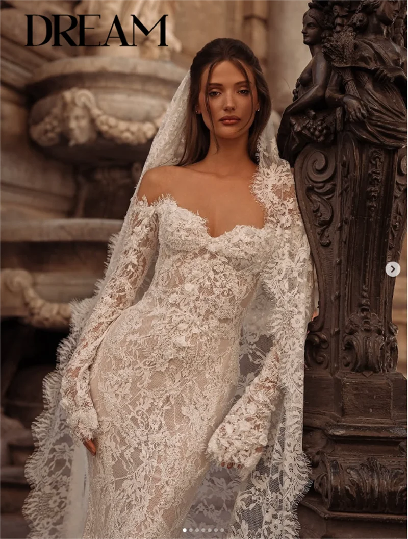 Maßgeschneiderte Elegante Lange Spitzen-Brautkleider für Frauen Trägerloses Rückenfreies Bodenlange Meerjungfrau-Brautkleider Elegante Roben