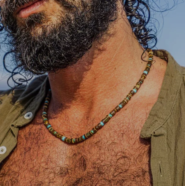 Minority design turquoise metal wooden bead splicing necklace men's hip-hop high sense men and women with beaded clavicle chain.