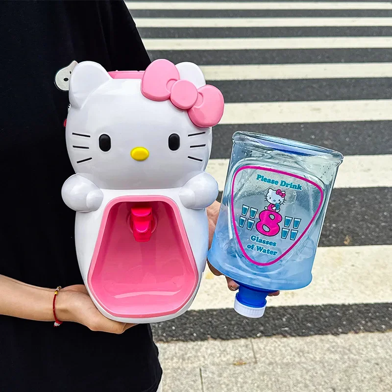 Anime Sanrio Hello Kitty Kawaii niños dispensador de agua de escritorio chica verano dormitorio Oficina botella de jugo regalo Mini juguete de dibujos animados