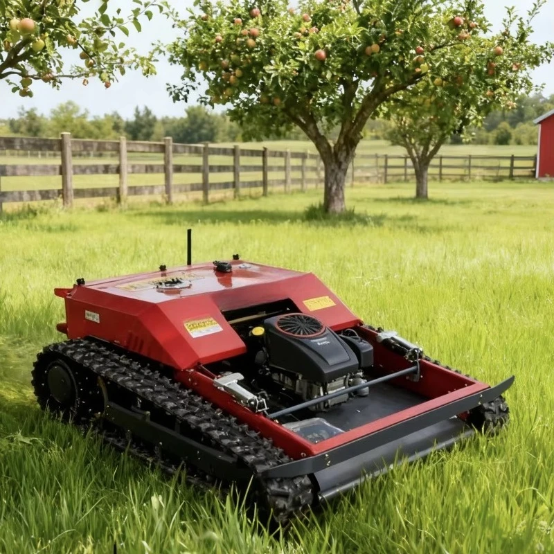 robotic lawn mower with cylindrical blades, 1000-meter range, sui for large areas of golf course lawns