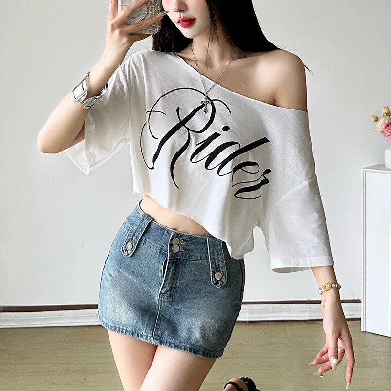 

2025 Spring New Women's Clothing Sexy Off-Shoulder Design Fashion Printed Short Sleeve Navel Top European and American Style