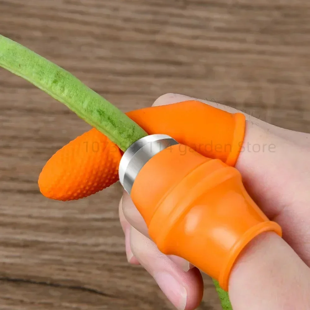 Gears Vegetable Harvesting Knife Finger Protector Silicone Thumb Knife Pinching Plant Blade Scissors Finger Condoms Safety Glove