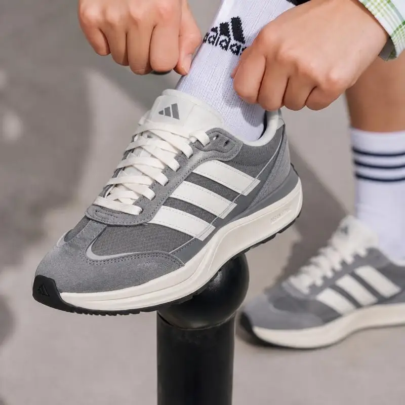 Adidas Authentic FUTRO COUPE Casual Sneakers LA1987 Fabric Synthetic Upper DREAMSTRIKE Midsole Rubber Outsole Walking Shoes