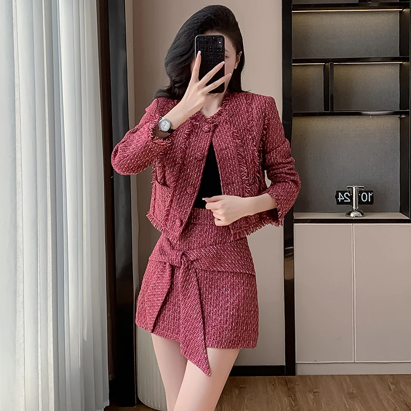 

2025 Autumn Winter New Small Fragrance Style Tassel Suits Women's Jacket French Tweed Top And Bowknot Short Skirt Two-Piece Set