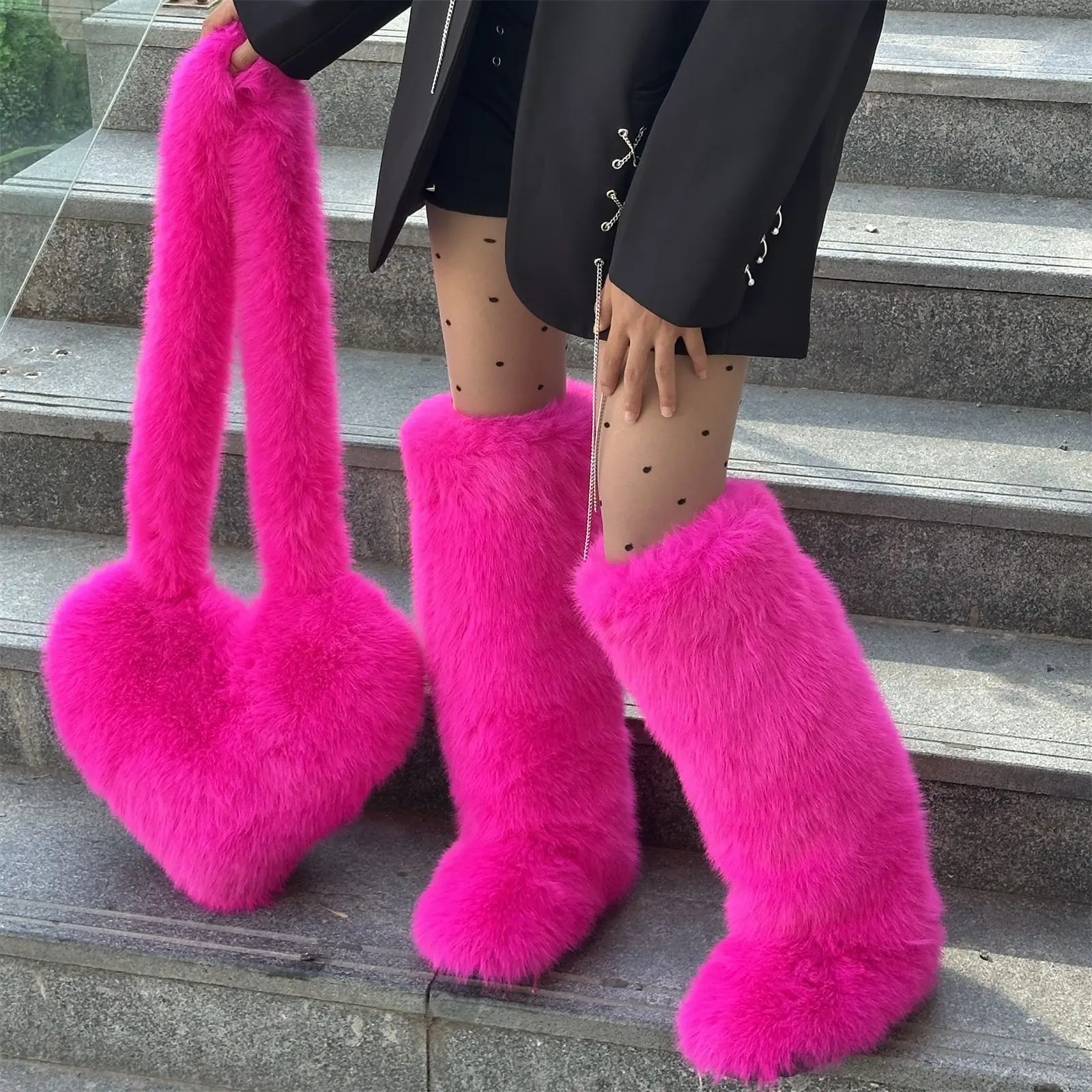 

2025 Winter Fashion Heart Shaped Fur Tote Bag New Knee Over Long Tube Imitation Fur Snow Boots Anti slip Warm Women's Boot Set