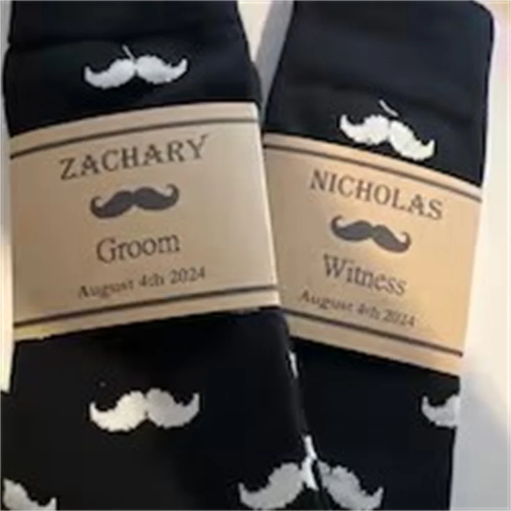 Calzini Groomsmen, calzini a pois verde salvia e avorio, etichette personalizzate per calzini, calzini da sposo personalizzati, calzini verde