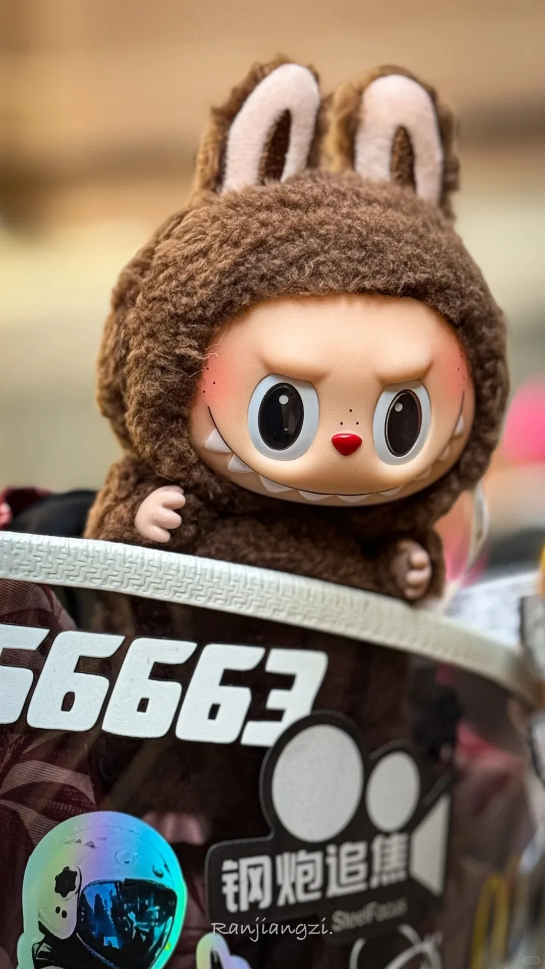 

Статуэтка какао-какао LABUBU поколения 1, аутентичная редкая игрушка POPMART, сладкий эстетический декор, горячий предмет Aliexpress