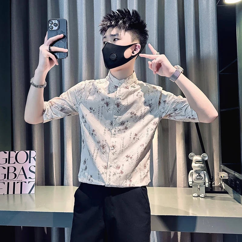 

Slim Fit Men's irt ort Sve Floral Print Polyester Breathable Summer Faionable Youthful Sle Small Size 60