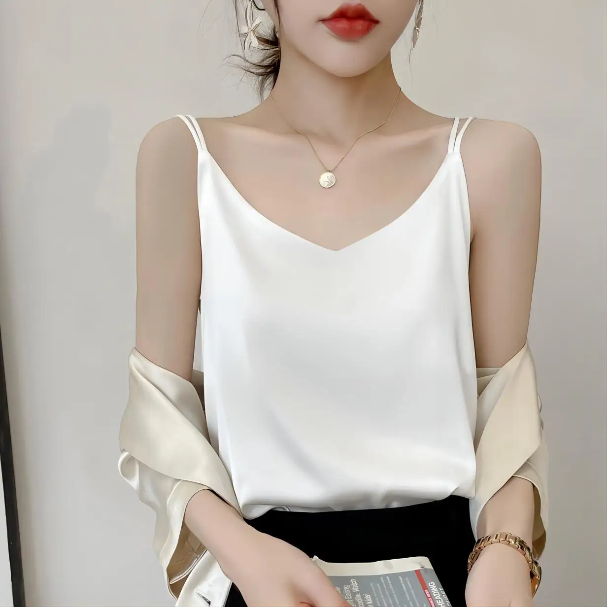 

Women's silk halter V-neck vest short match