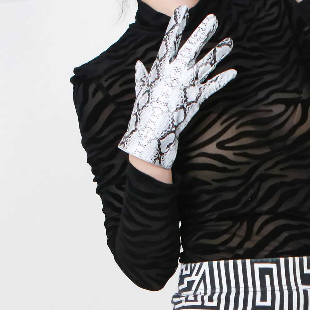 8 Zoll (21 cm) Damen-Lederhandschuhe, modische, glänzende Kunstleder-PU-Beschichtung, Jaguar-Leoparden-Muster, schmal geschnitten, für besondere Anlässe, Handhandschuhe – Detail 15