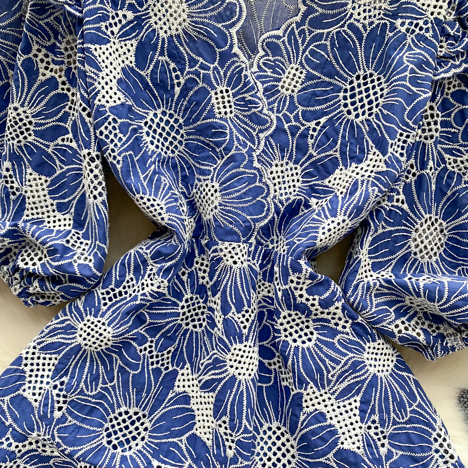 Retro v neck embroidery Lantern Sleeve print Elegant summer Dress A-line Flare Sleeve Vacation print Women dresses