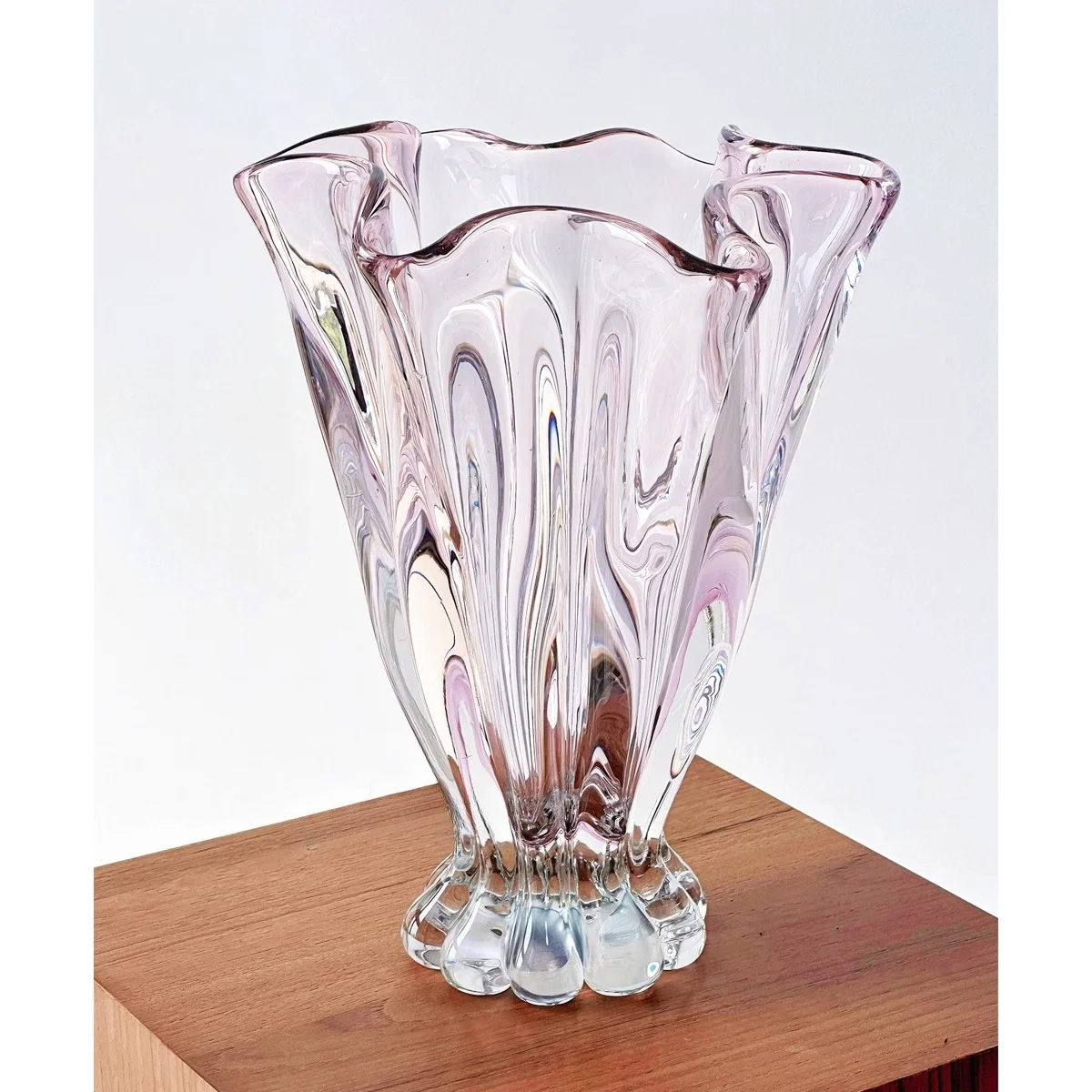 Beautiful Heavy Industry Glazed Crystal Tall Vase Guest Restaurant Water Flowers Rose Glass Flower Ware Housewarming Gifts