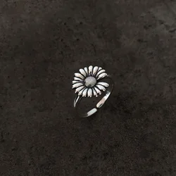 Retro Little Daisy Ring For Women Sunflower Adjustable Open Ring Punk Gothic Accessories Handmade Designer Jewelry Creative Gift
